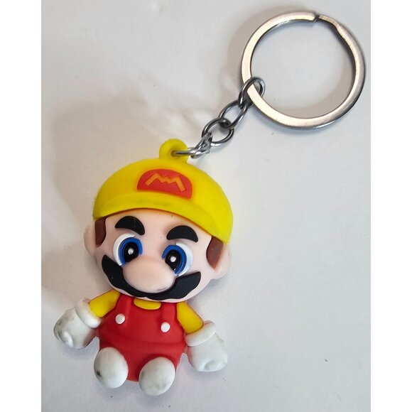 Super Mario Keychain 2" With Yellow Cap & Red Overalls Key Ring - Picture 4 of 7